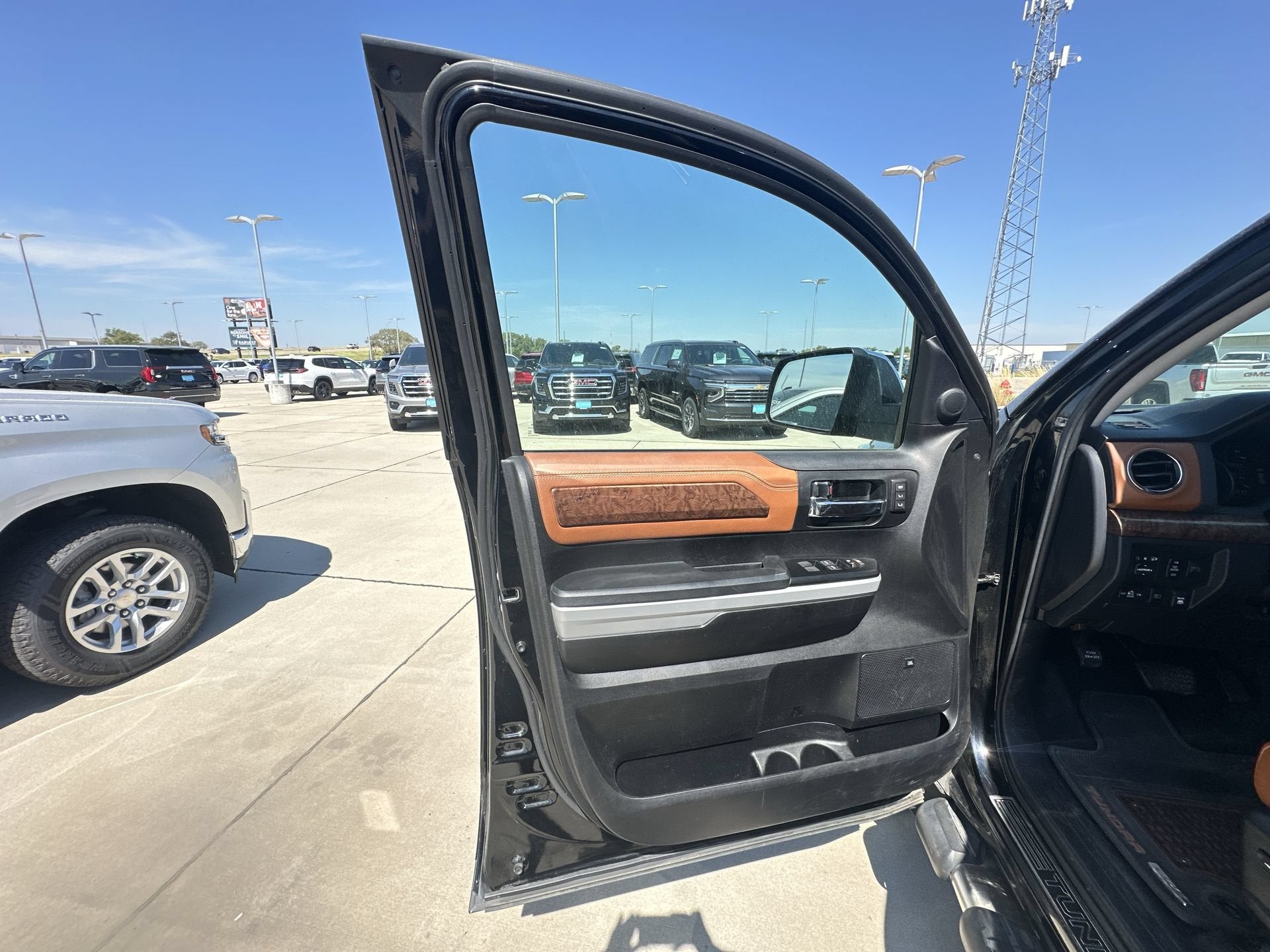 2021 Toyota Tundra 4WD Platinum