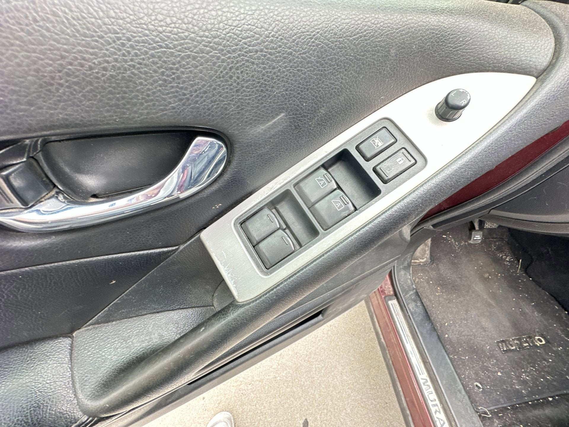 2009 Nissan Murano S