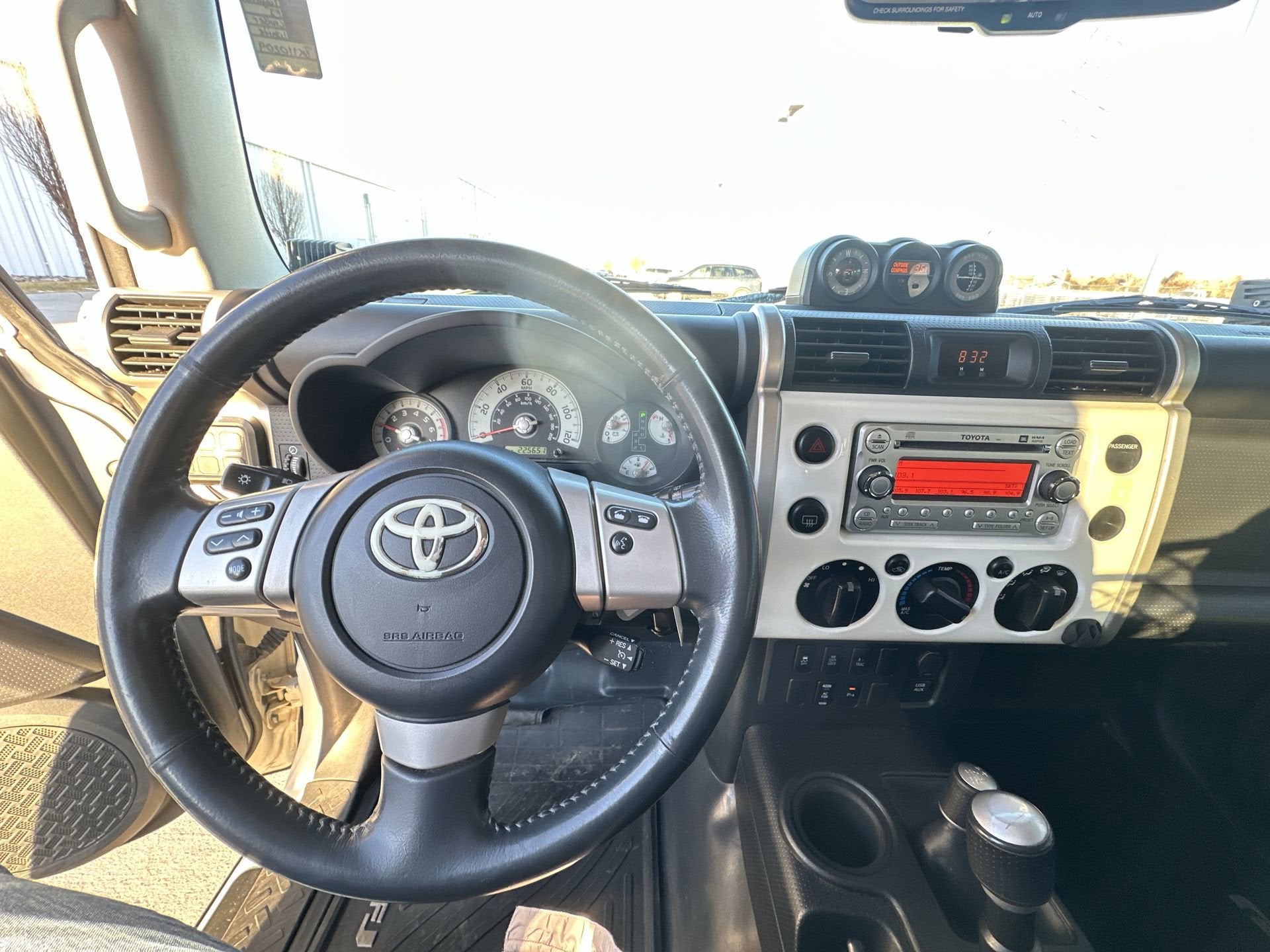 2011 Toyota FJ Cruiser 4DR 4WD MT