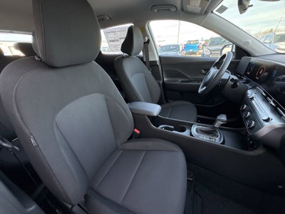 2026 Hyundai KONA SE