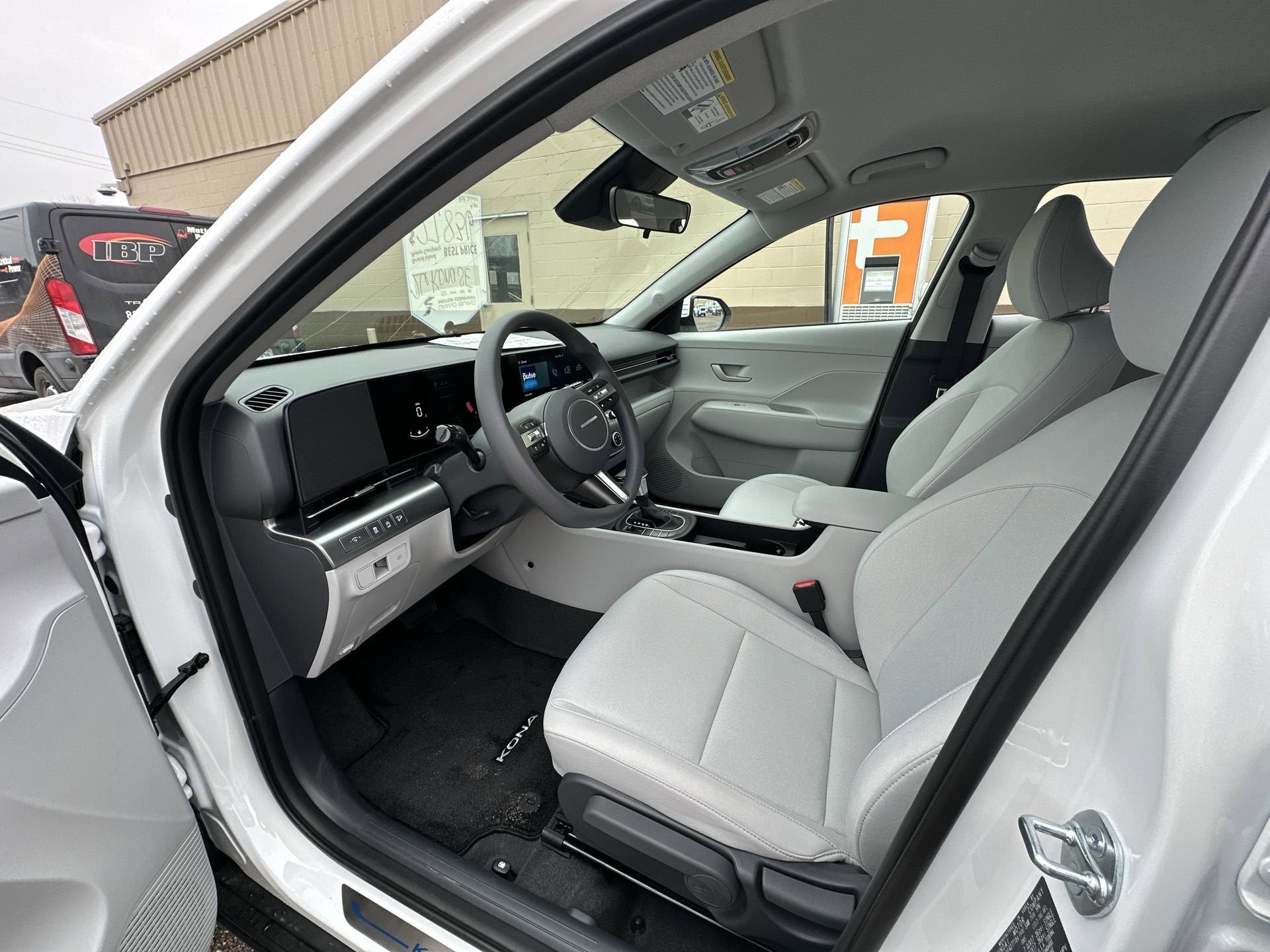 2026 Hyundai KONA SE