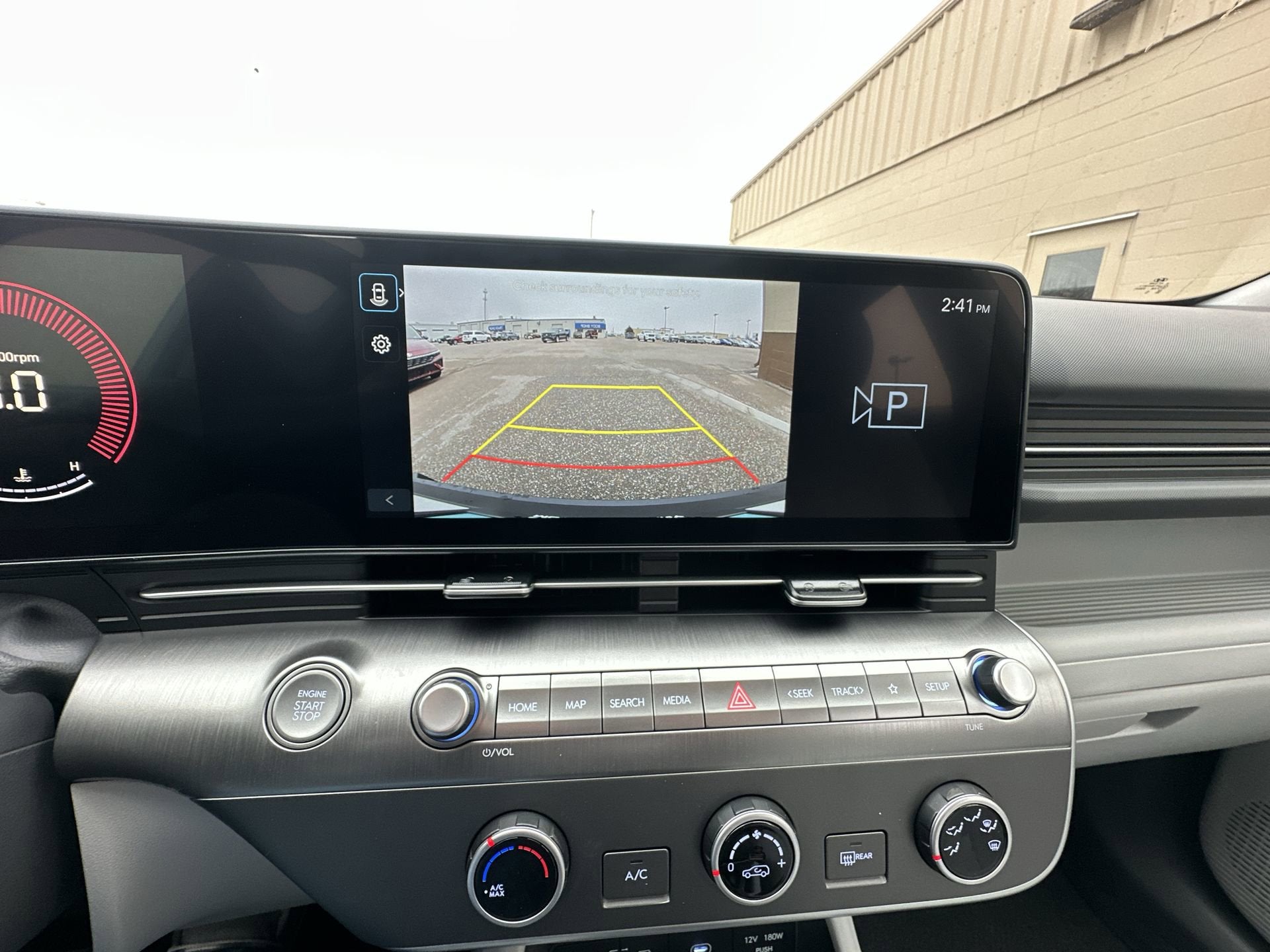 2026 Hyundai KONA SE