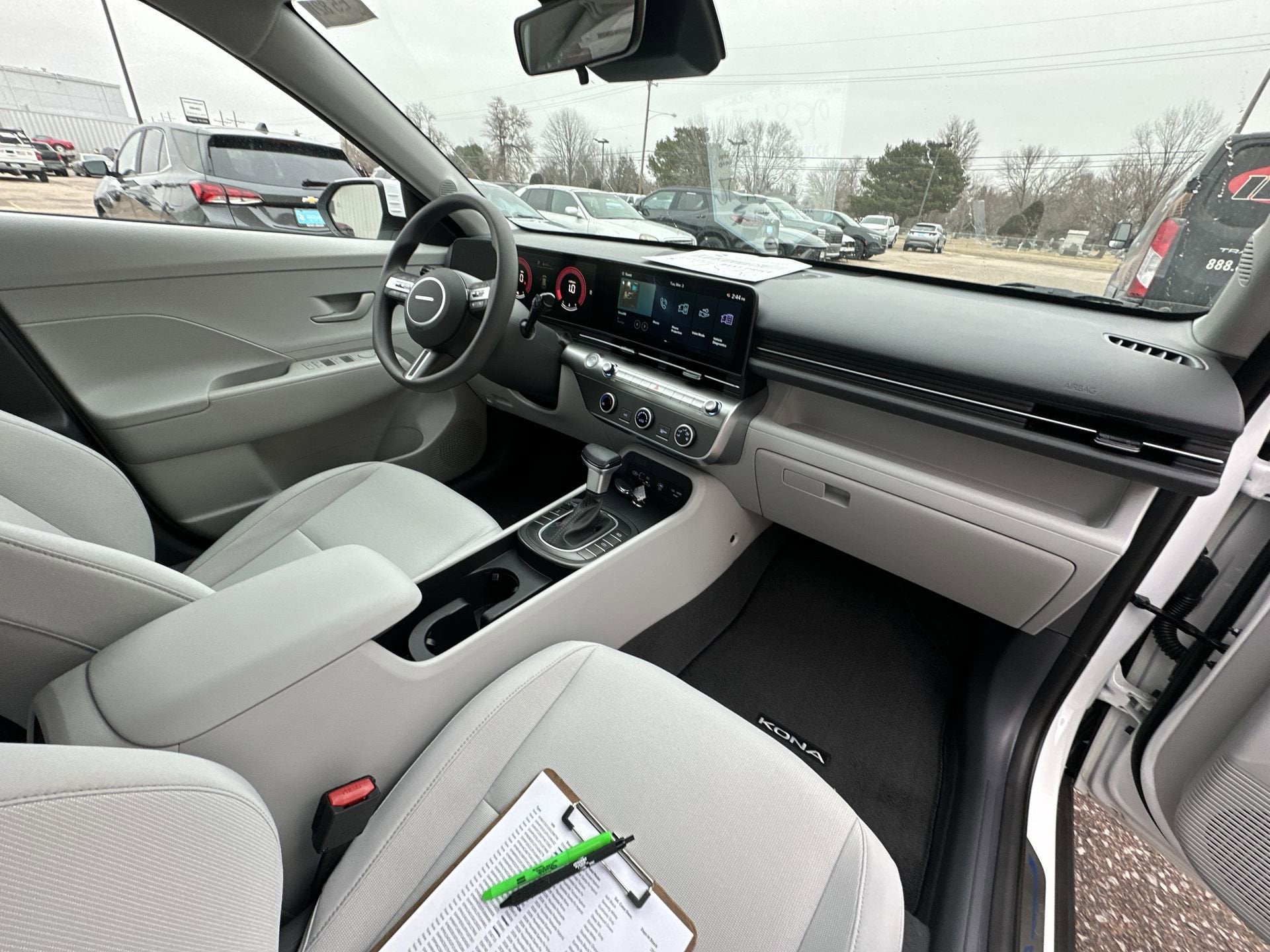 2026 Hyundai KONA SE