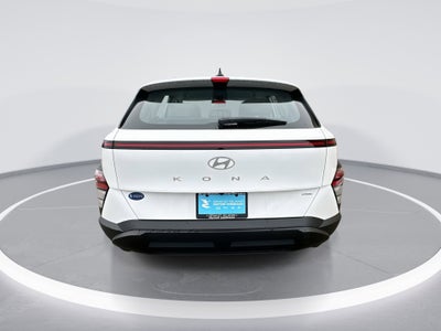 2026 Hyundai KONA SE