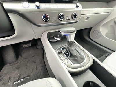 2026 Hyundai KONA SE AWD