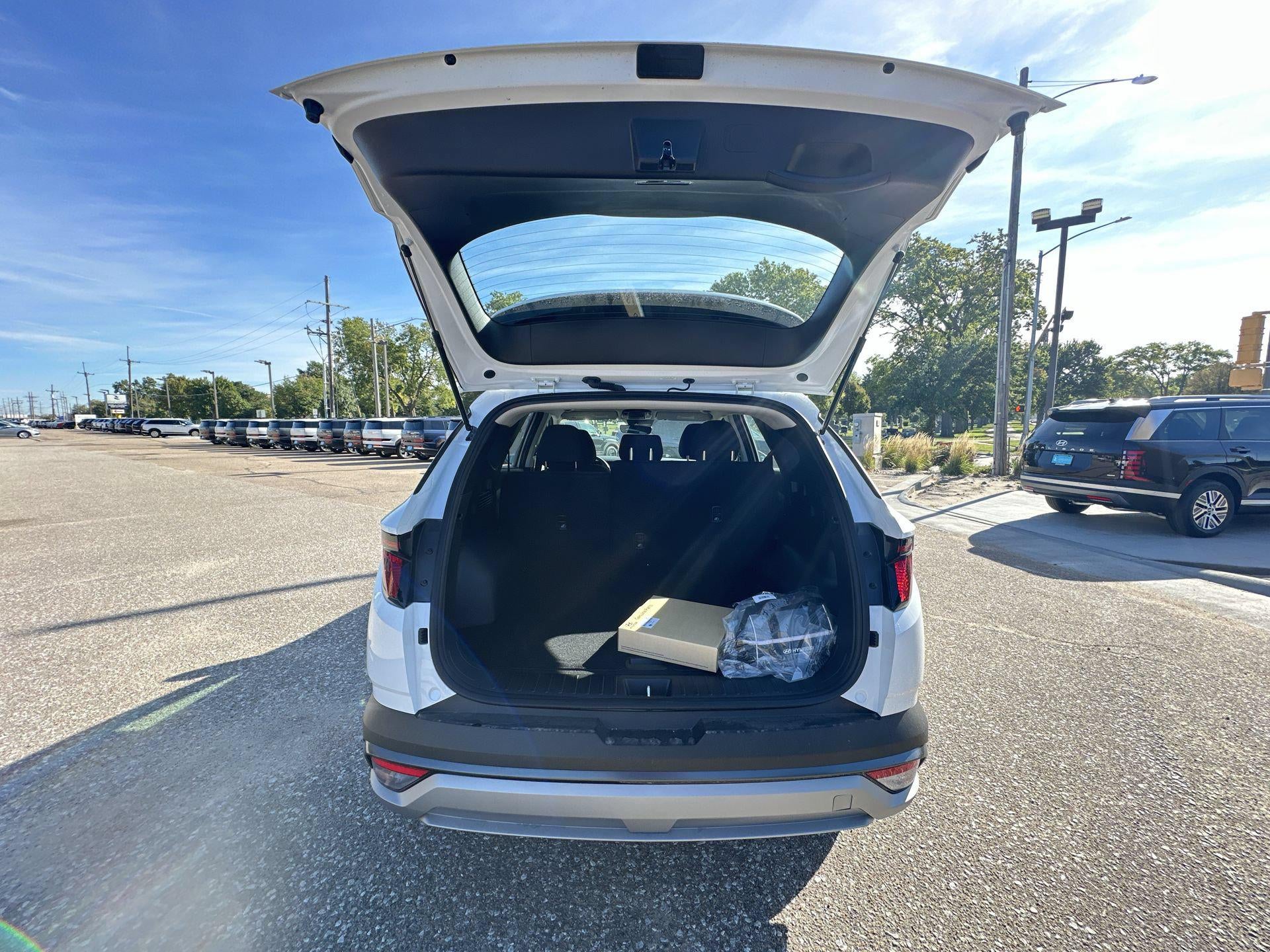 2026 Hyundai TUCSON HYBRID Blue