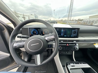 2026 Hyundai TUCSON HYBRID SEL