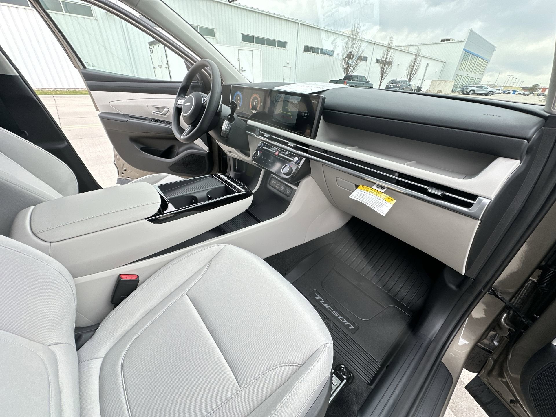 2026 Hyundai TUCSON HYBRID SEL