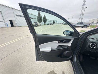 2023 Hyundai KONA SEL