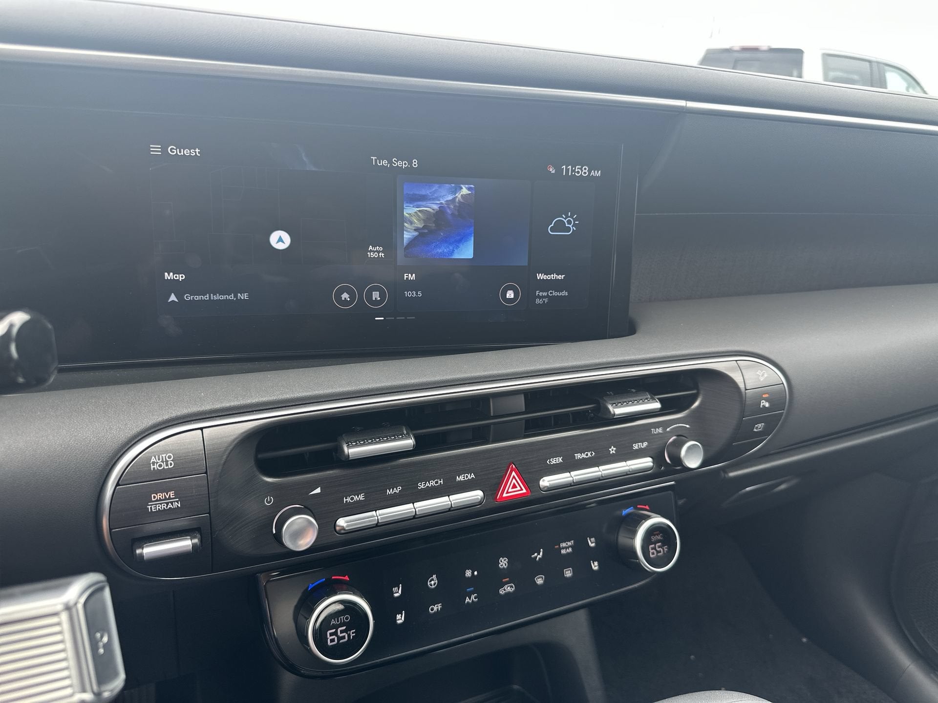 2026 Hyundai Palisade Limited - Photo 13