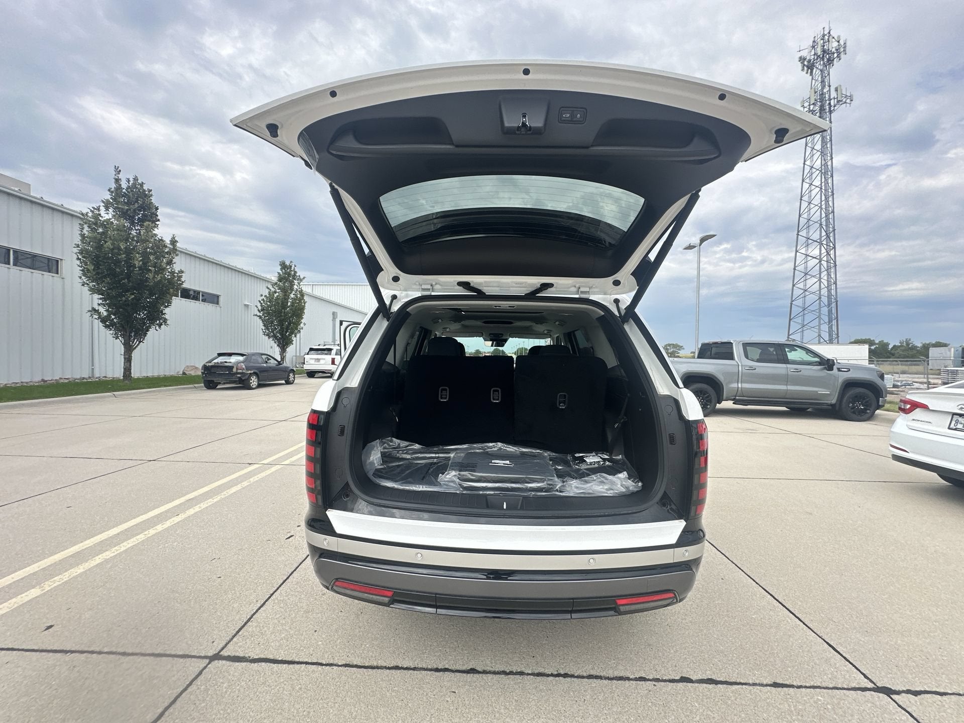 2026 Hyundai Palisade Limited - Photo 27