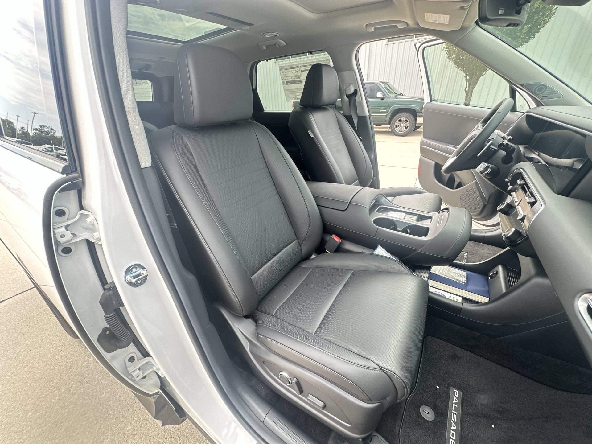 2026 Hyundai Palisade Limited - Photo 29