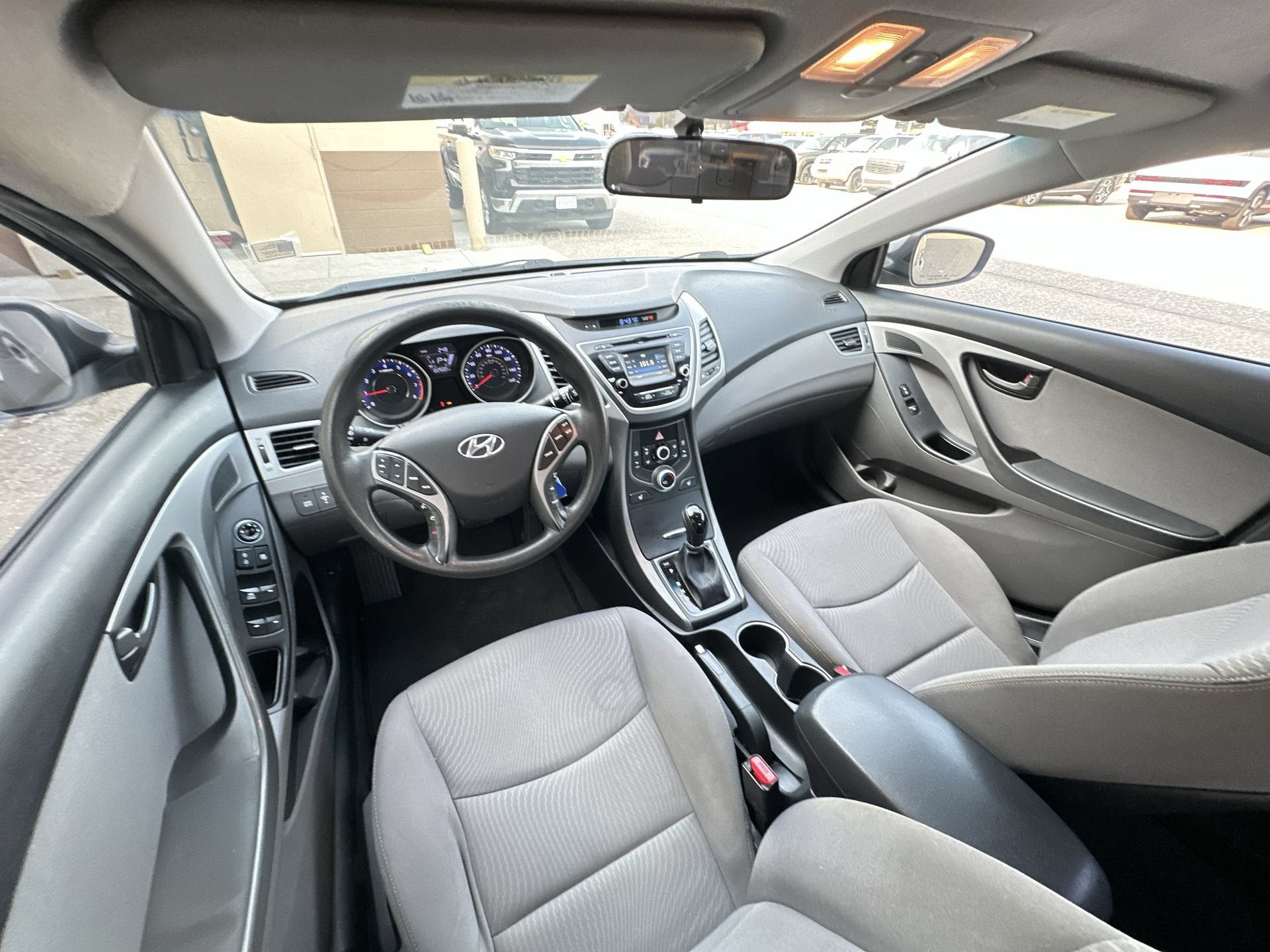 2014 Hyundai ELANTRA SE