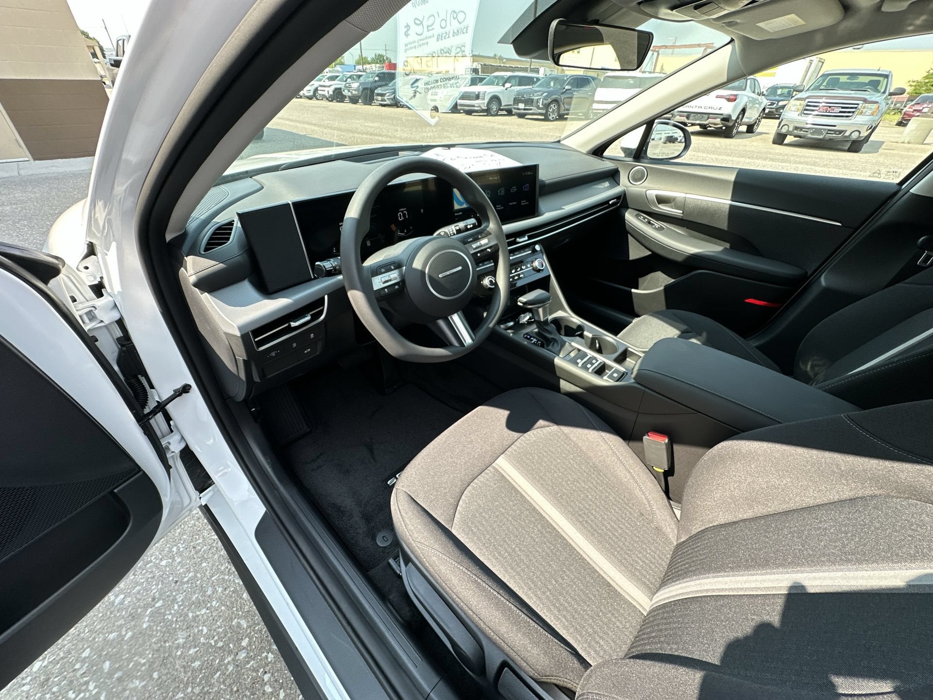 2026 Hyundai SONATA SE