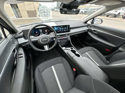 2026 Hyundai SONATA HYBRID SEL