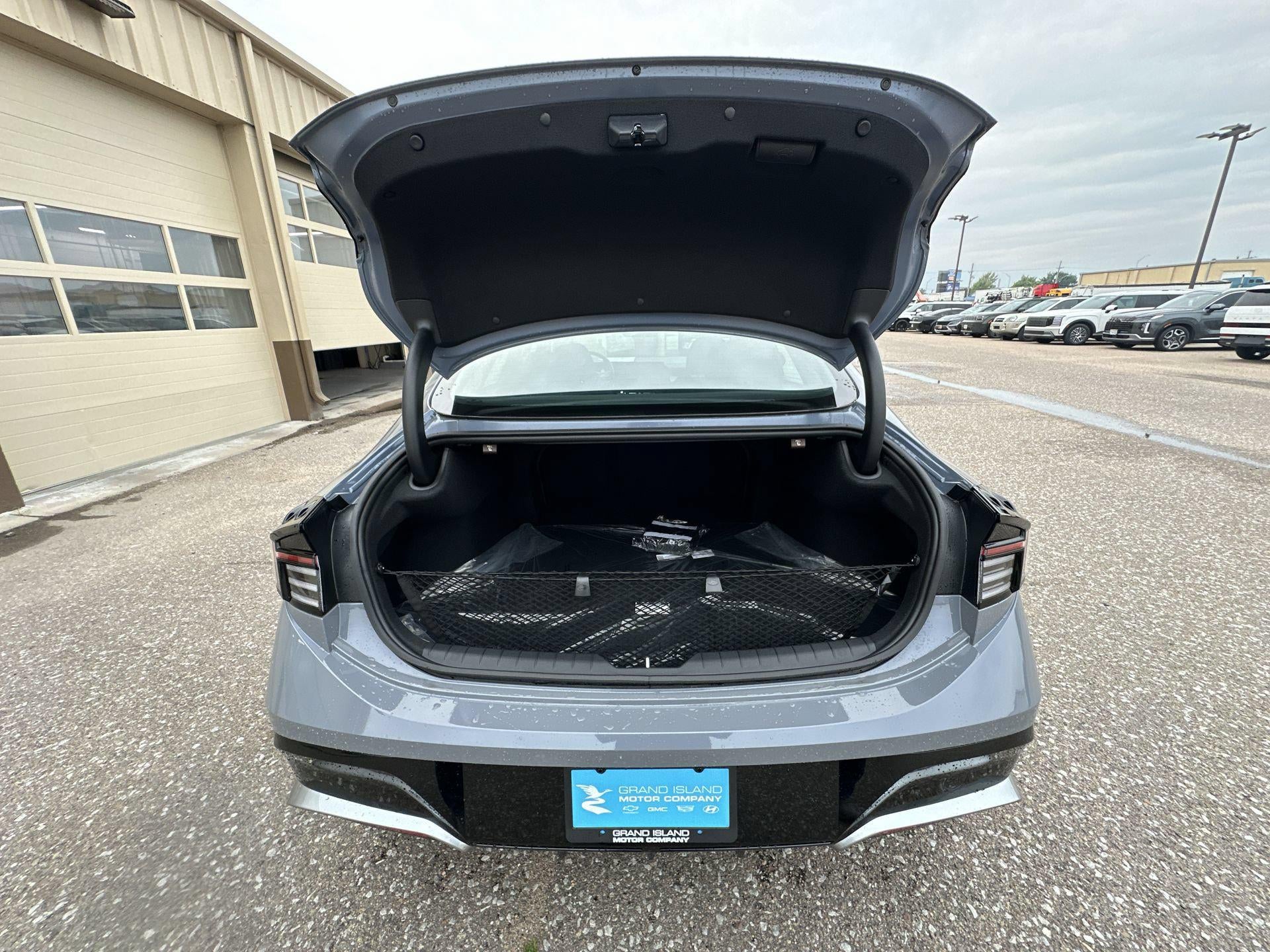 2026 Hyundai SONATA HYBRID SEL