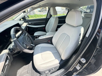 2025 Hyundai SONATA HYBRID SEL