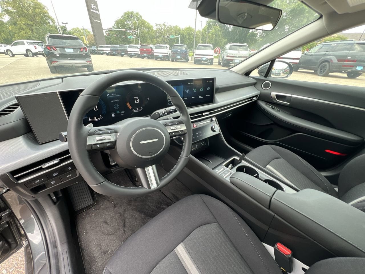 2025 Hyundai SONATA HYBRID SEL