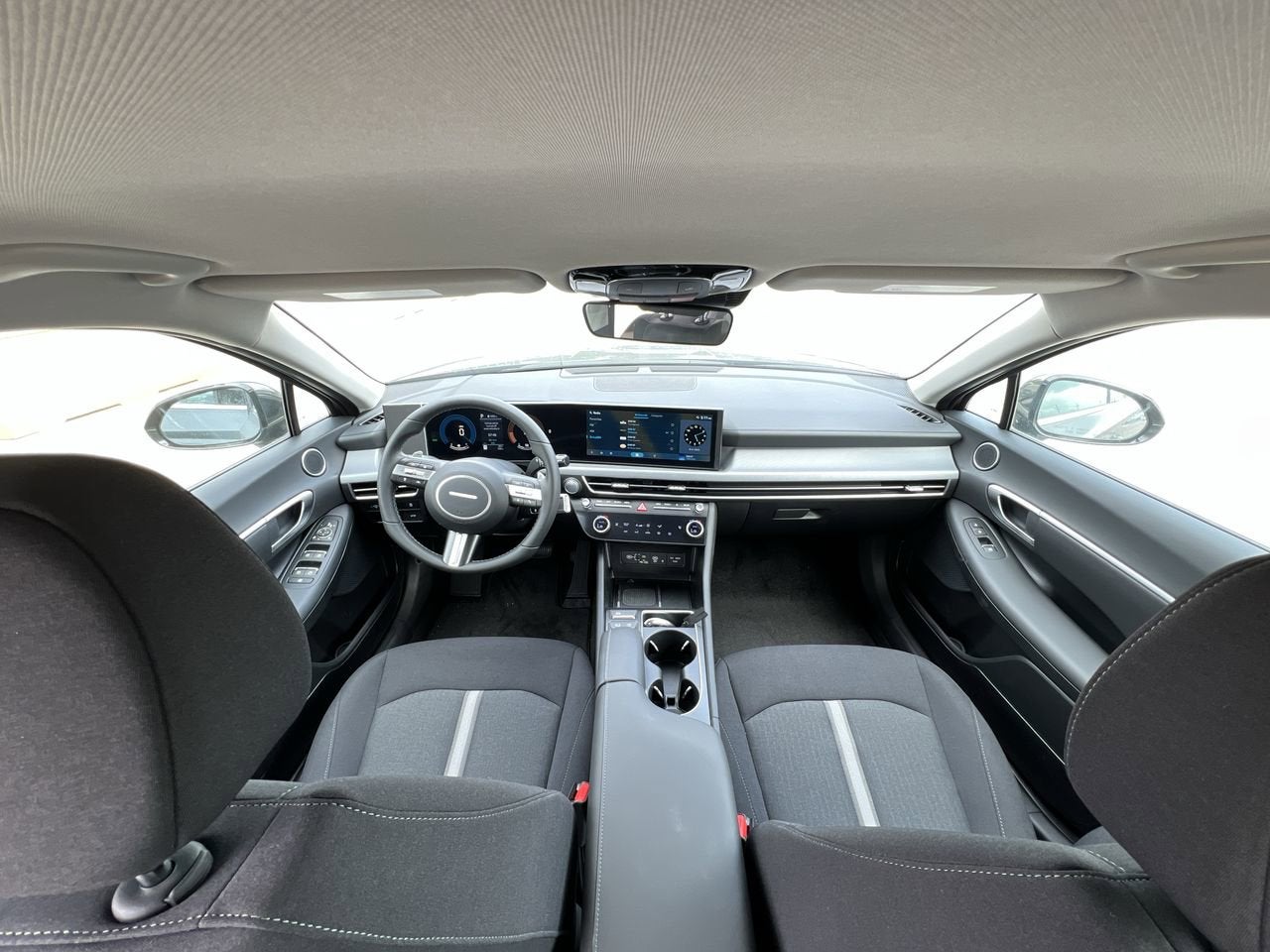 2025 Hyundai SONATA HYBRID SEL