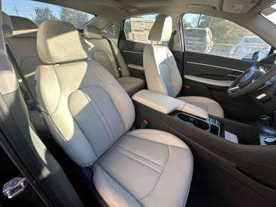 2025 Hyundai SONATA HYBRID Limited