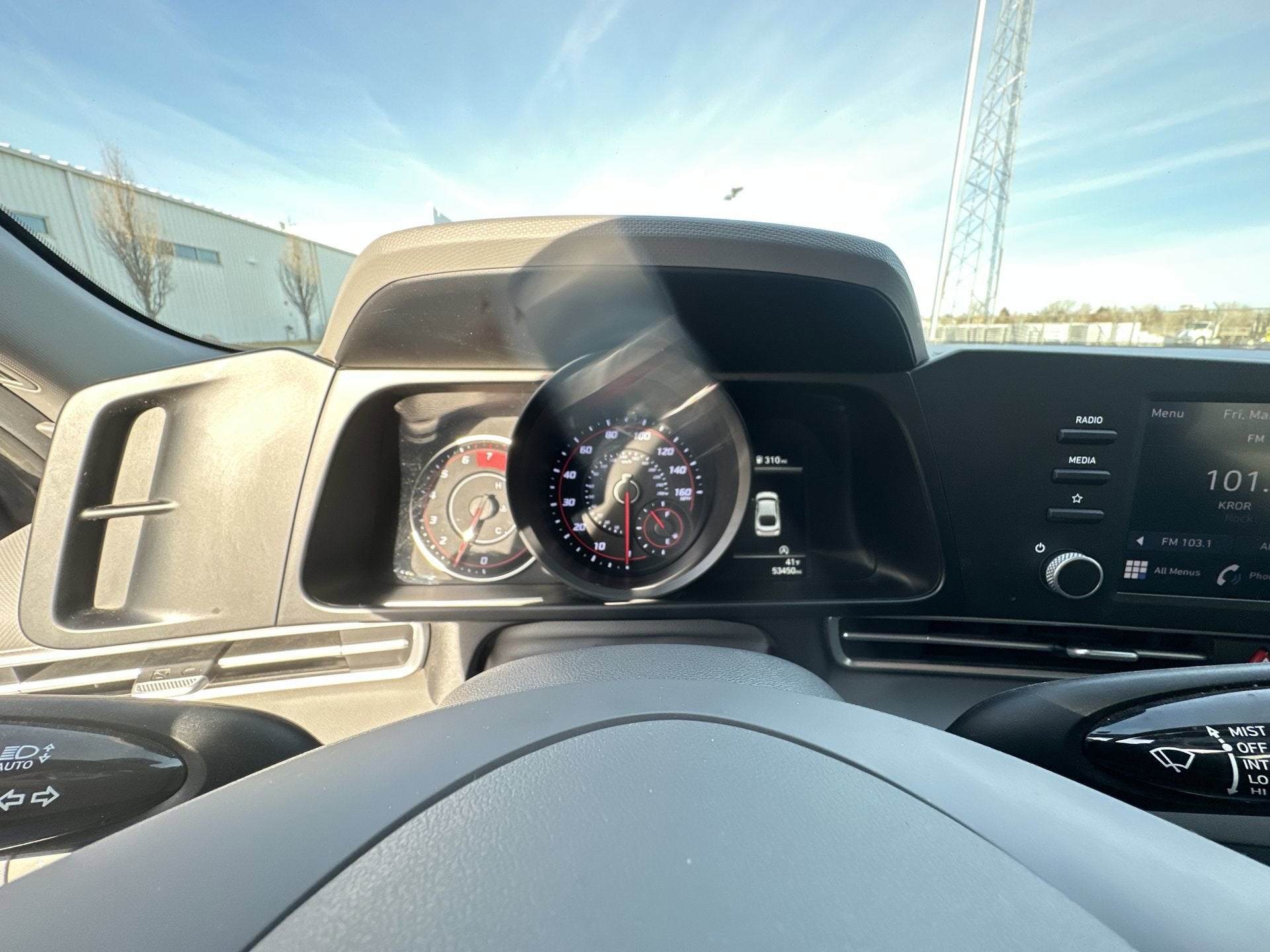 2023 Hyundai ELANTRA SE