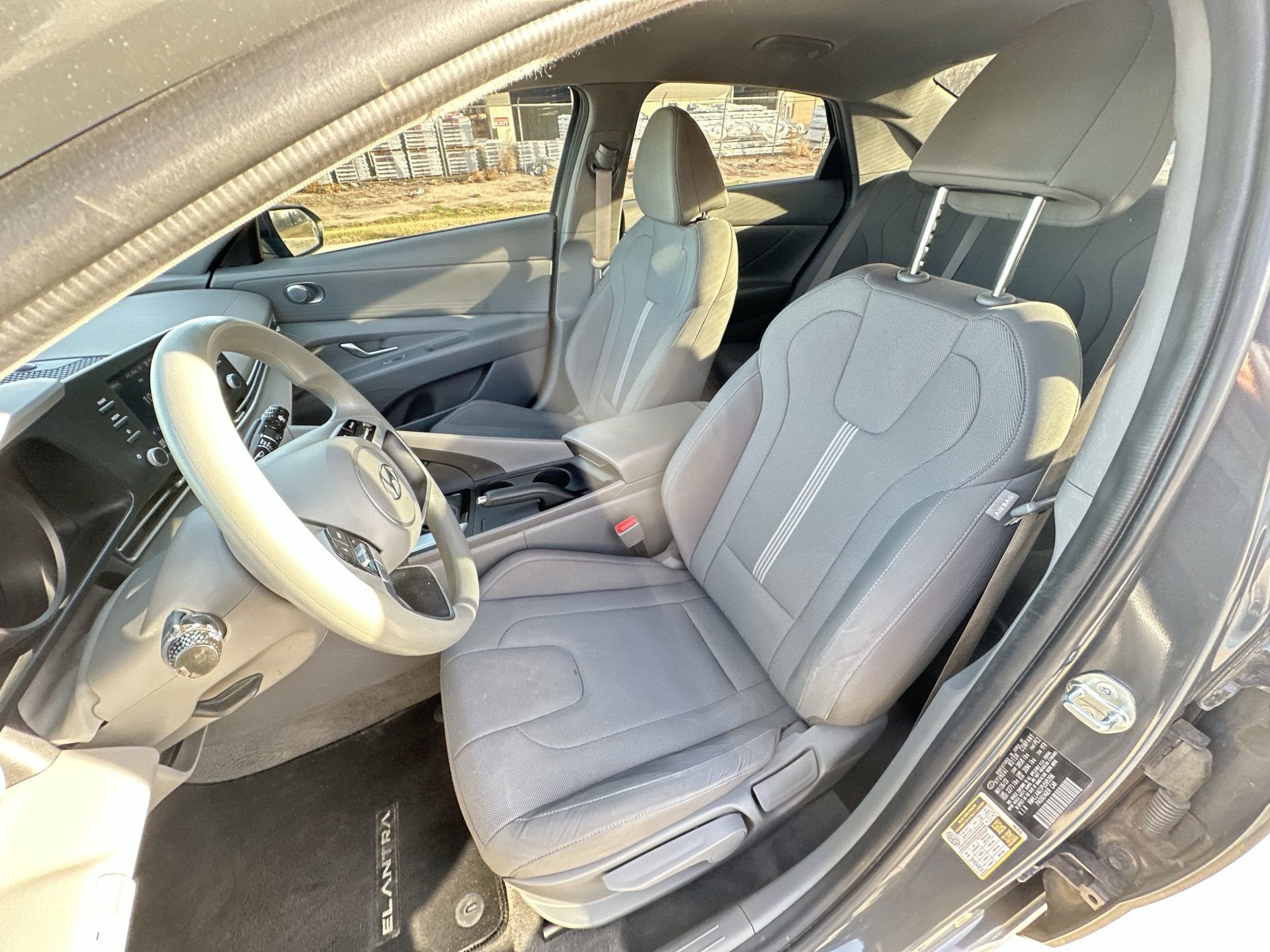 2023 Hyundai ELANTRA SE