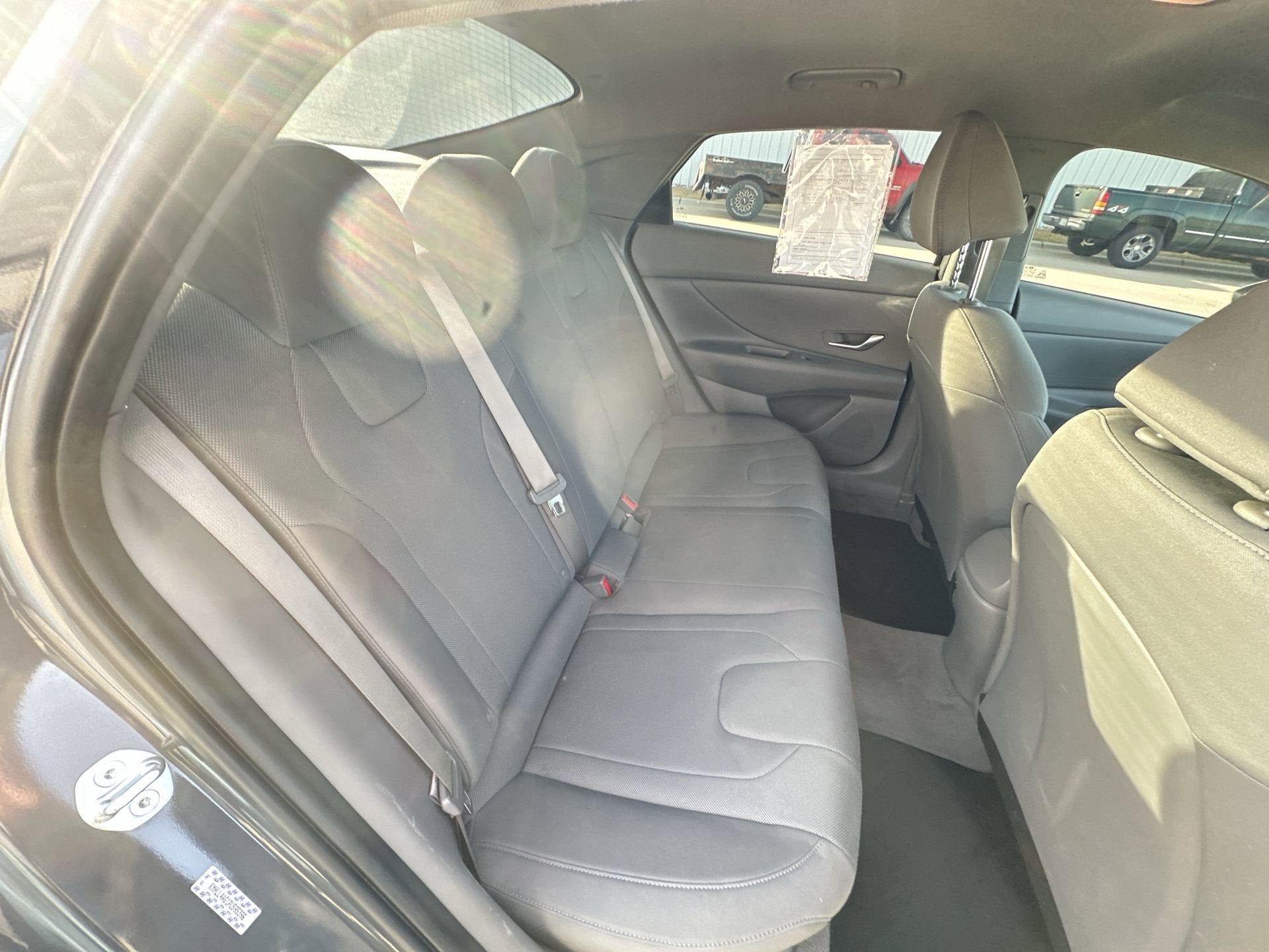 2023 Hyundai ELANTRA SE