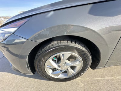 2023 Hyundai ELANTRA SE