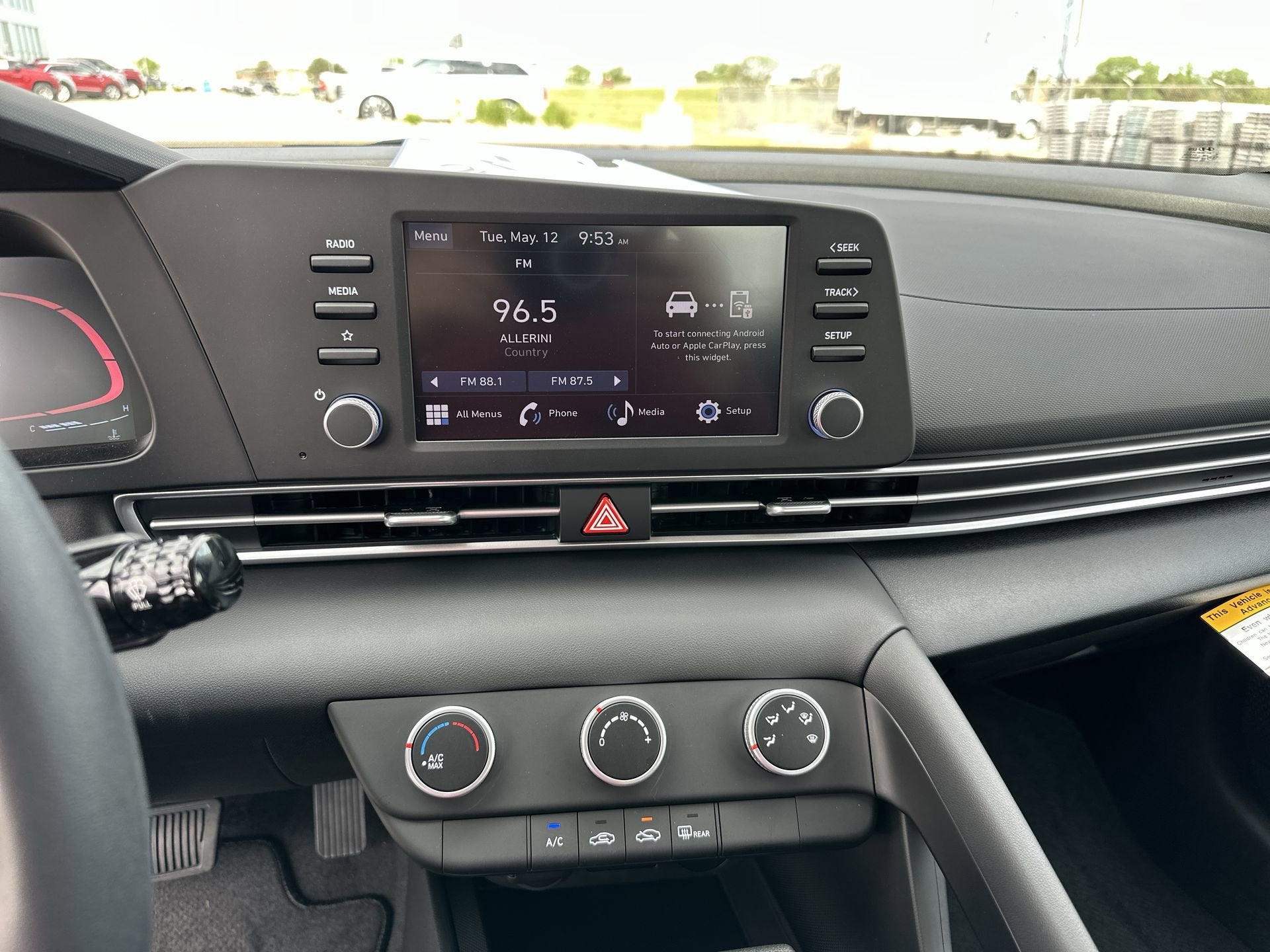 2026 Hyundai ELANTRA SE