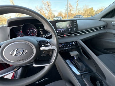 2023 Hyundai ELANTRA SEL