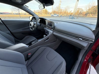 2023 Hyundai ELANTRA SEL