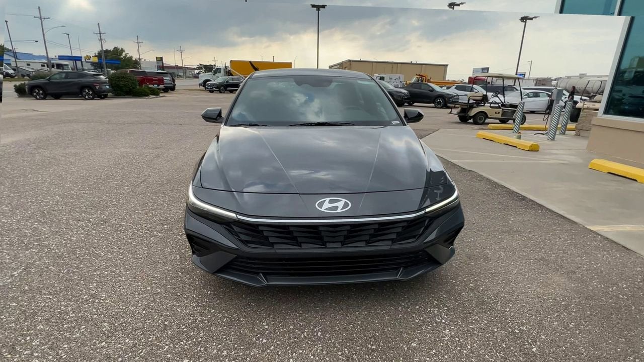 2025 Hyundai ELANTRA SEL Sport