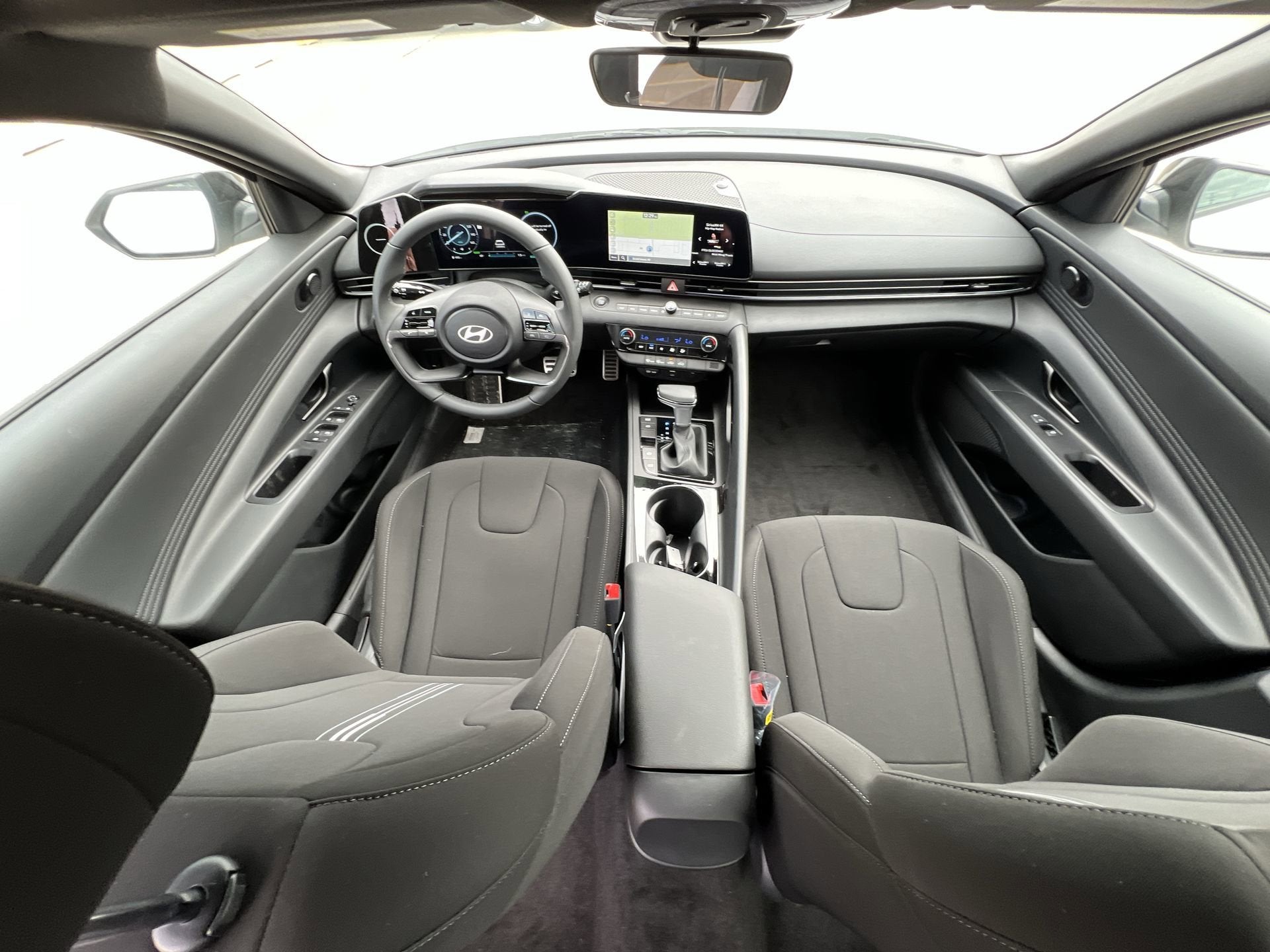 2025 Hyundai ELANTRA HYBRID SEL Sport