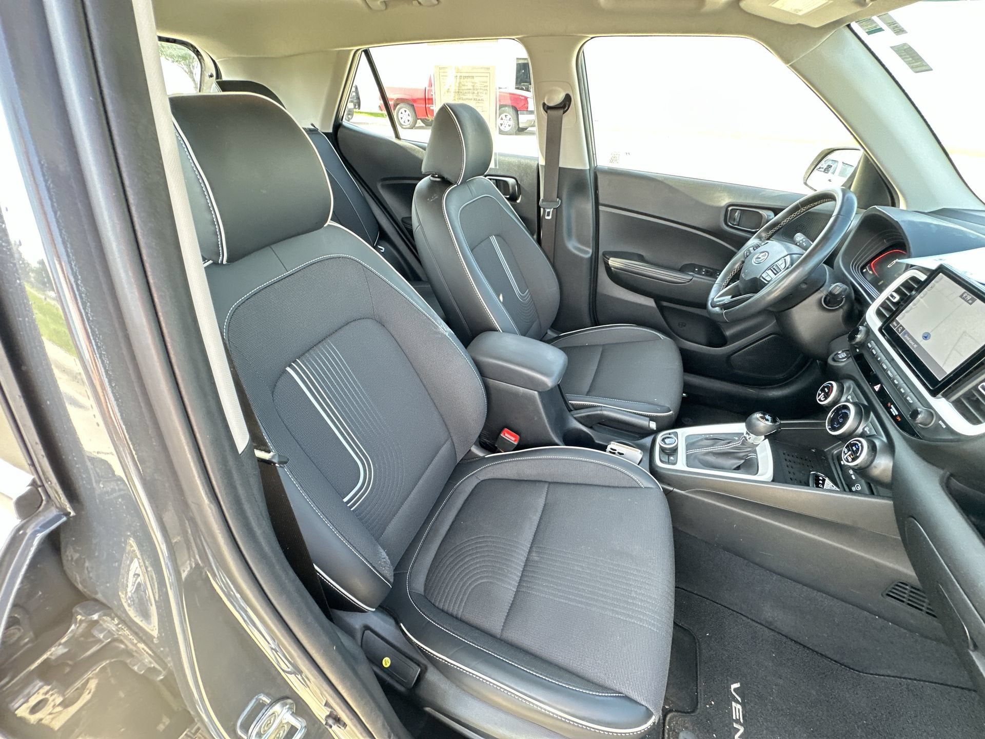 2024 Hyundai VENUE Limited